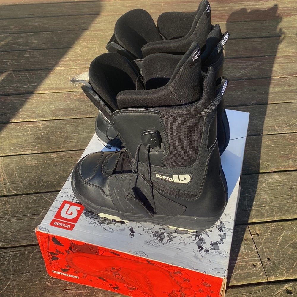 Men’s Burton Snowboard Boots Moto, Size: 9.5, Used & Great condition